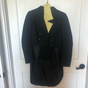 Grand Prix Hunter Shadbelly with Yellow Points